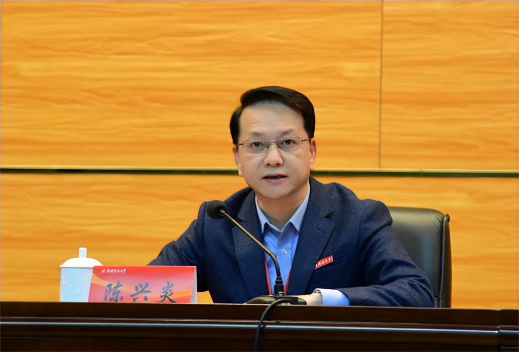 https://www.fjou.edu.cn/__local/E/E7/92/1AD83C56368F922F1D5FD9DF1F7_D7BF83AD_FAF9.jpg
